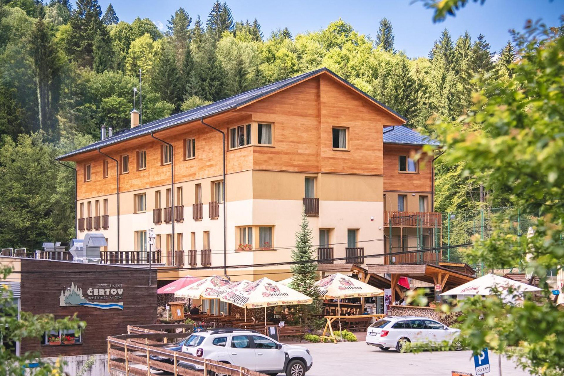 Wellness & Spa Hotel Certov Exterior foto